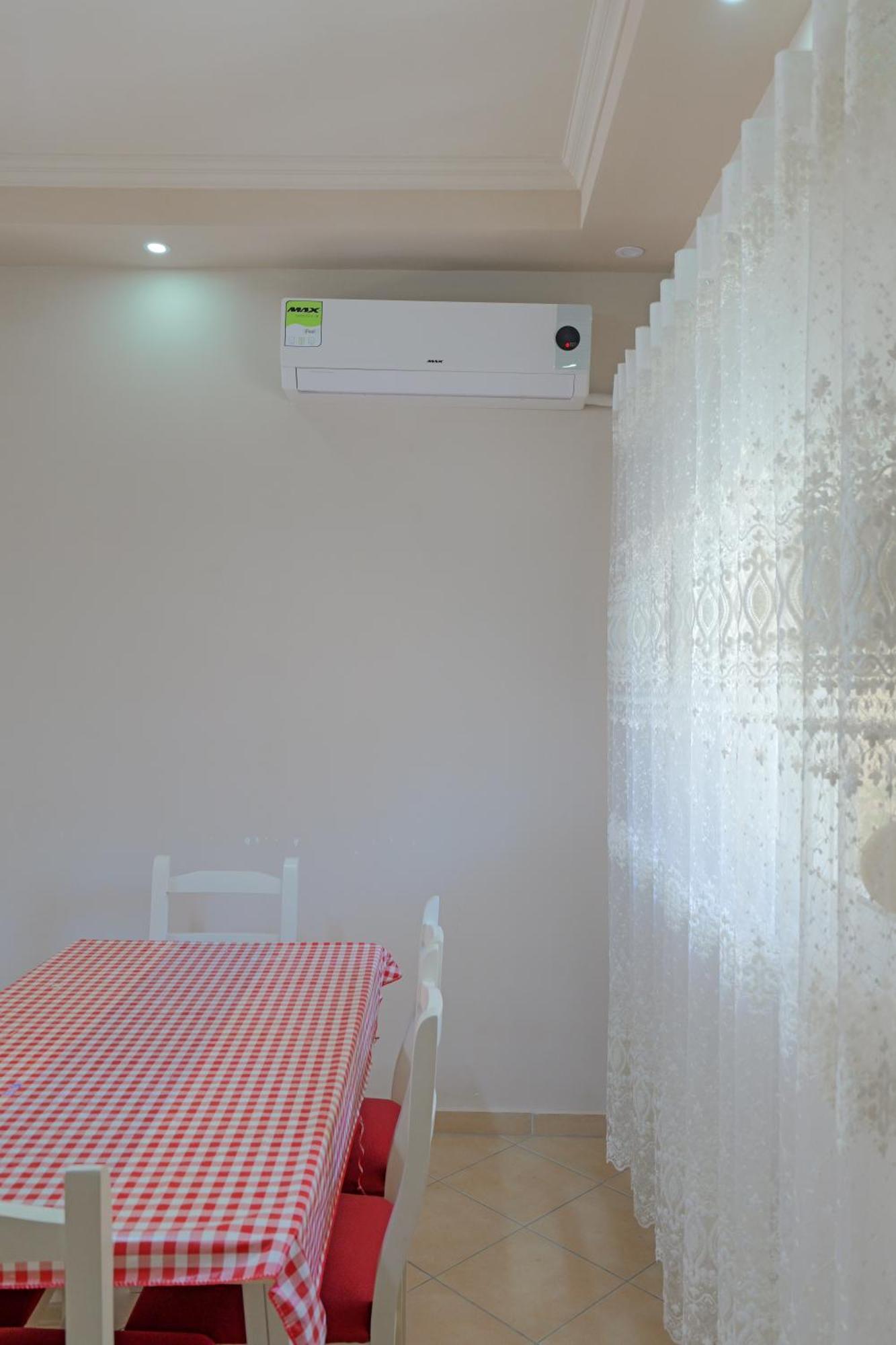 Dana Apartament Saranda